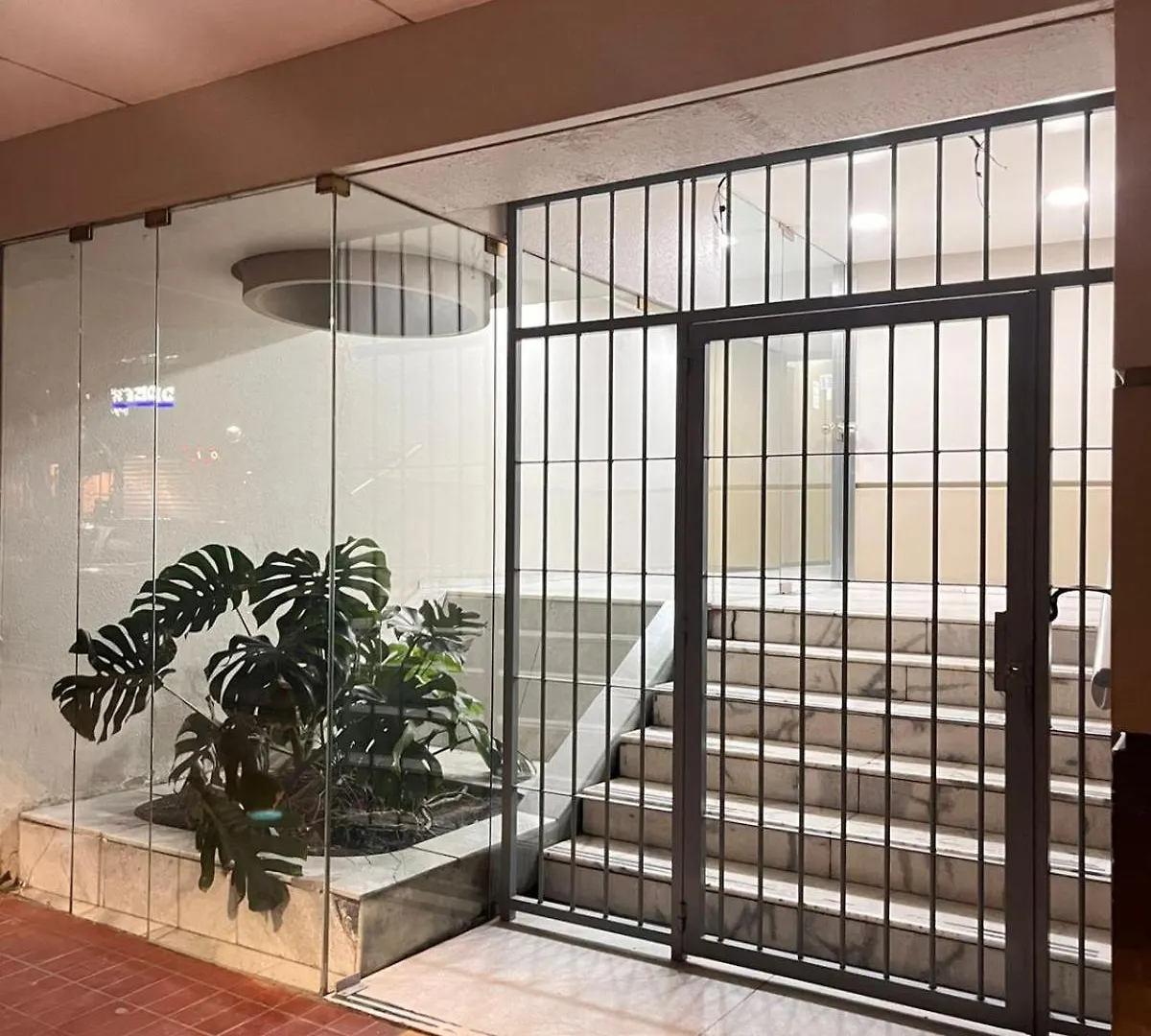 Inigualable Departamento Para Dos Personas En Microcentro De Mendoza A Cuadras De Avenida San Martin 0*,