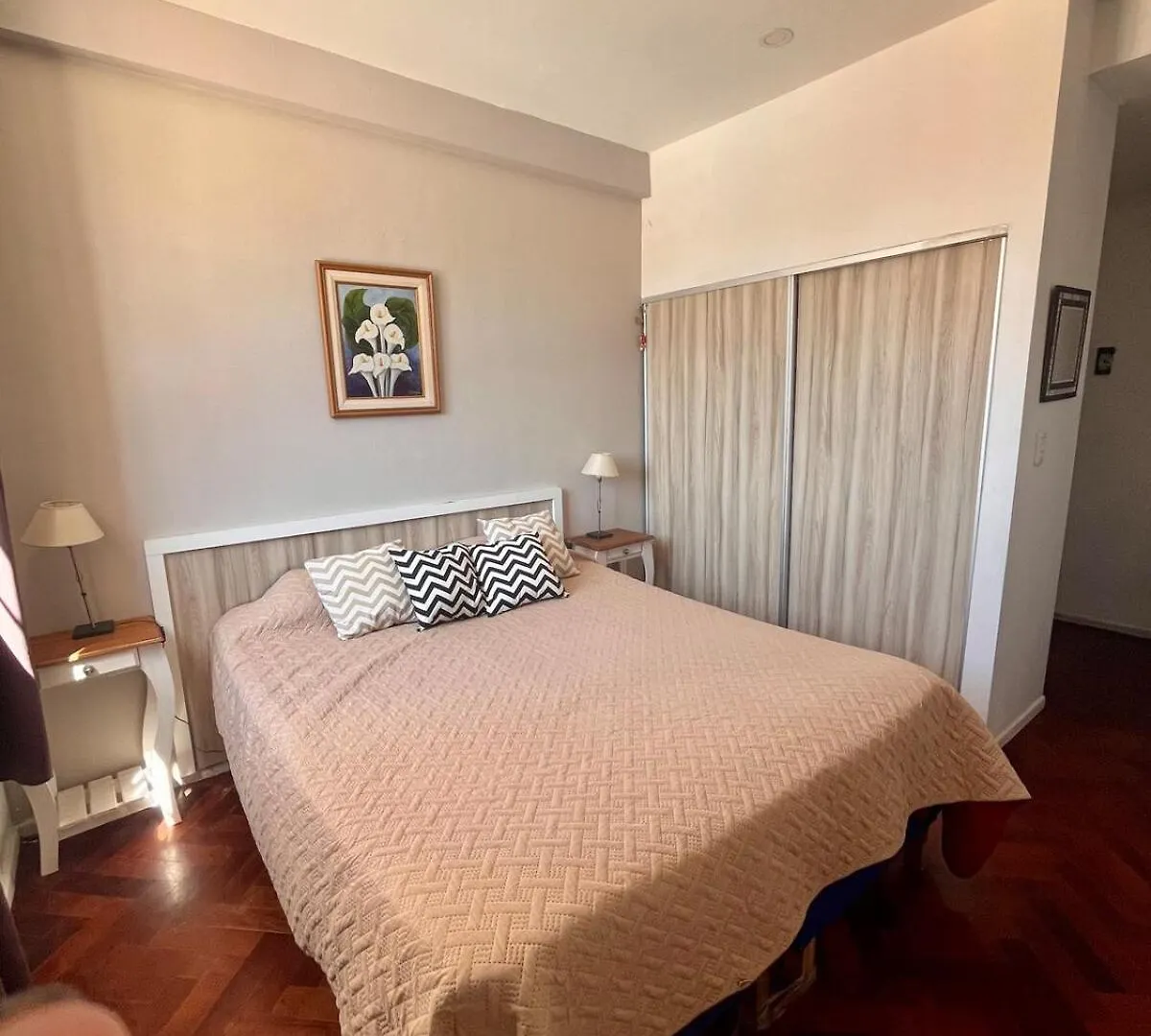 Inigualable Departamento Para Dos Personas En Microcentro De Mendoza A Cuadras De Avenida San Martin